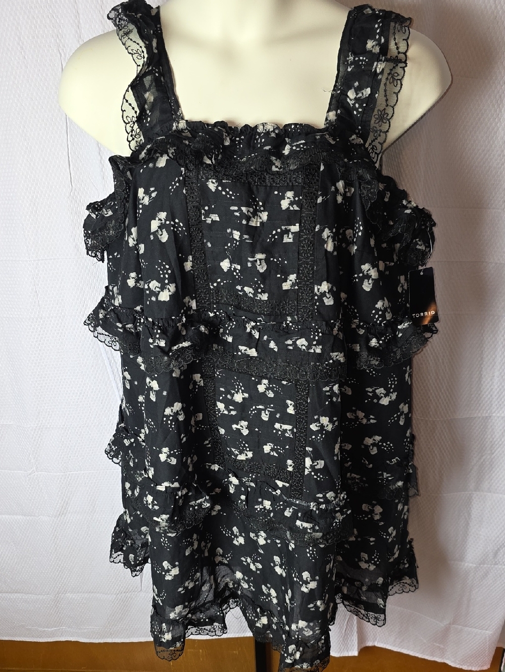 torrid Black Floral Mini Ruffle Lace Dress Size 0 New With Tags
